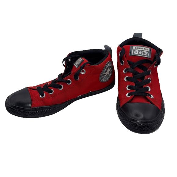 Size 5 - boys junior Converse all star Red/Black Shoes - Picture 1 of 9